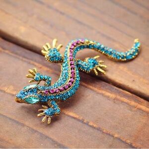 Blue Lizard Colorful Reptile Brooch
